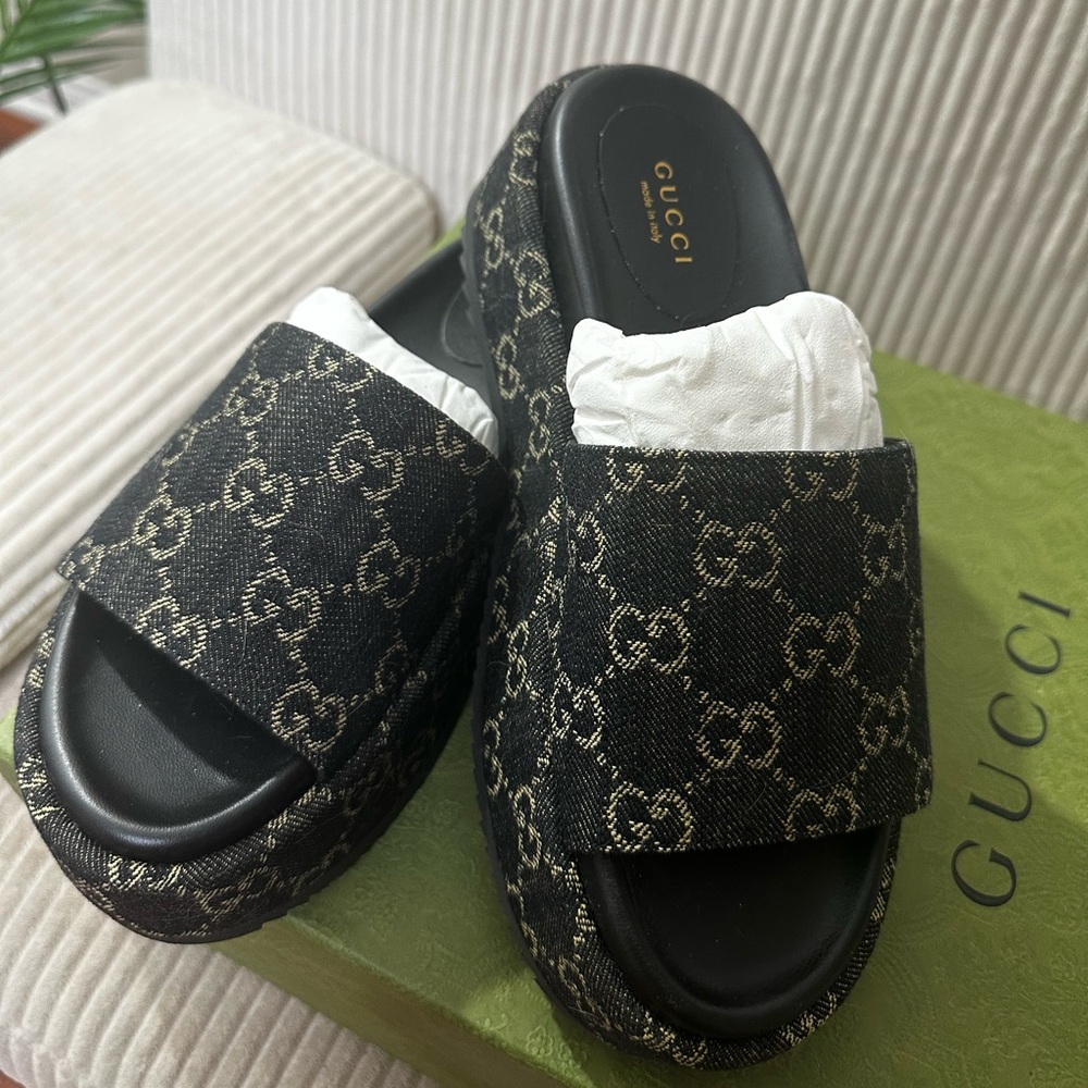 Gucci Black and Gold Patterned Slides
